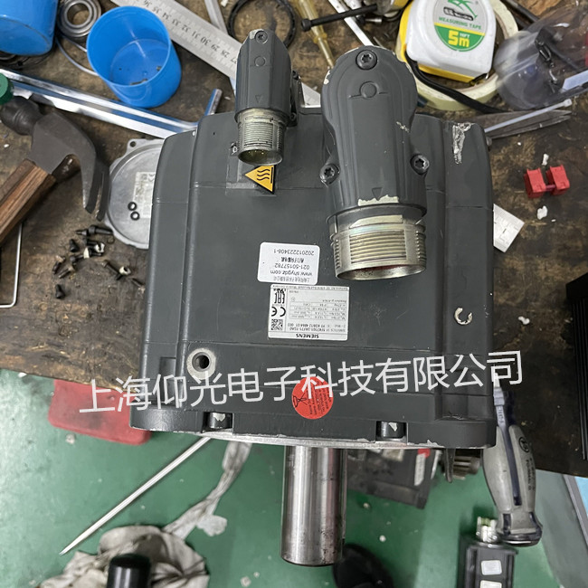 西門(mén)子伺服電機(jī)維修編碼器壞1FK7101-2AF71-1SA0通訊口壞修理