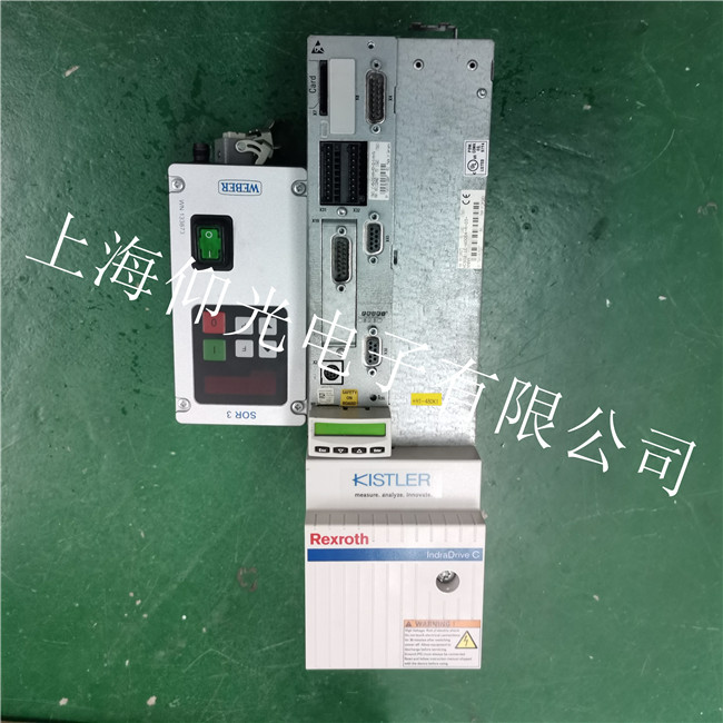 商場(chǎng)電梯康沃力士樂(lè)CVF,G2變頻器上電面板無(wú)顯示維修